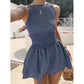 💃（50% de réduction）– Robe mini sans manches à carreaux vichy et smocks | Extensible et confortable, parfaite pour les vacances 🌞