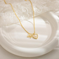 💎 PROMOTION LIMITÉE -50% ! 💥 Collier Chaîne Micro Pavé Lettres en Forme de Cœur – Pendentif Initial, Acier Titane, Ajustable ✨